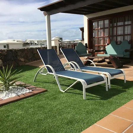 Villa Los Alisios 58 *